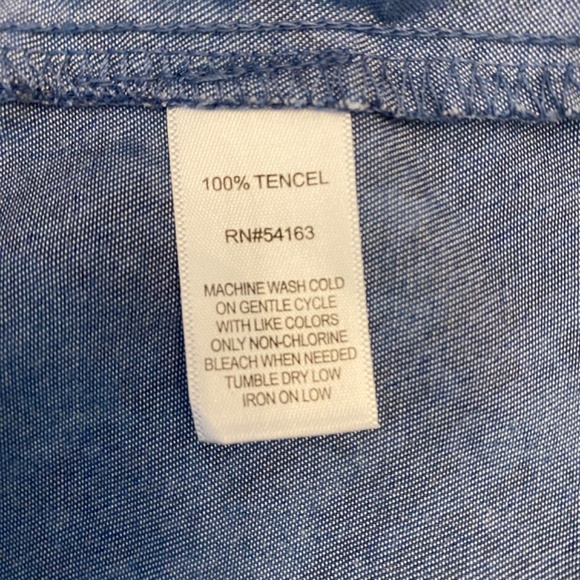 BUY 2 ITEMS AND GET 1 FREE - Marc New York Denim look short sleeve top Sz L - Picture 6 of 6